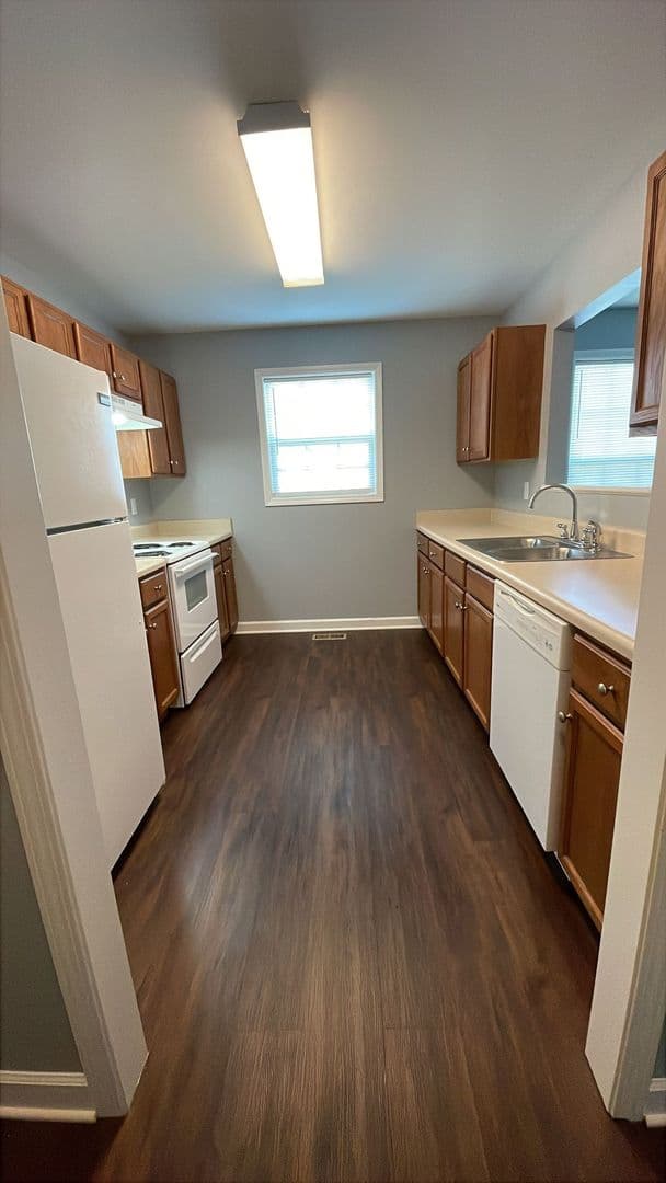 Greenville Apartment: Kingsview St