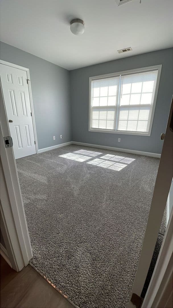 Greenville Apartment: Kingsview St