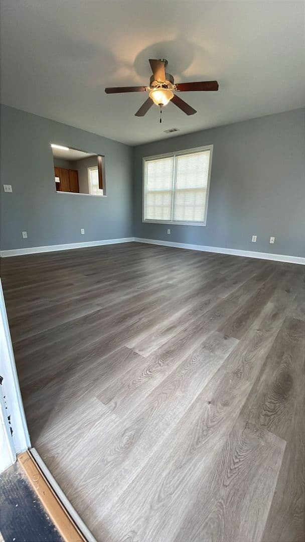Greenville Apartment: Kingsview St