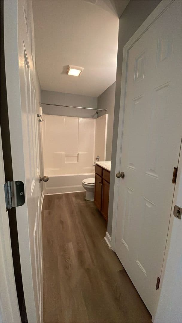 Greenville Apartment: Kingsview St