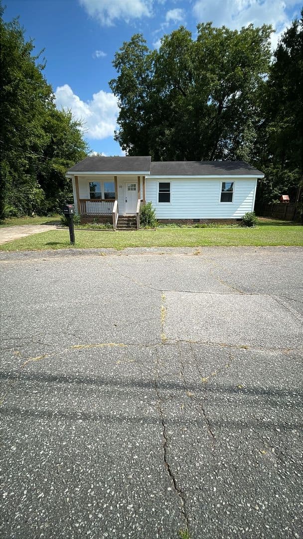 Greenville House: 10 Winn Street