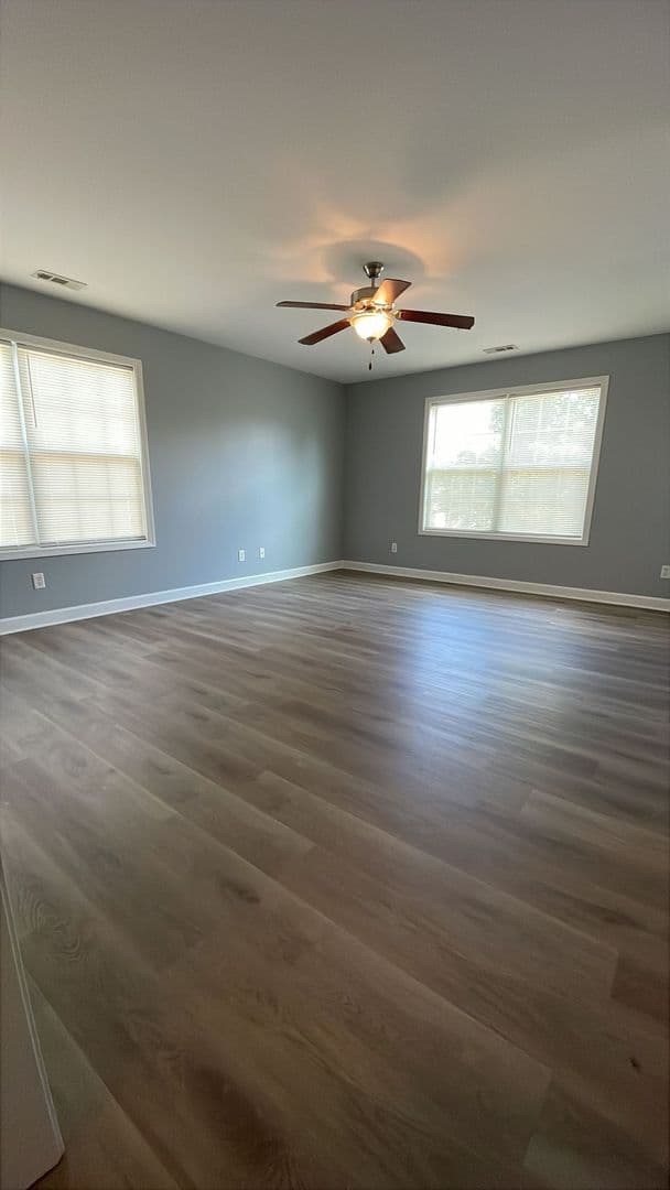 Greenville Apartment: Kingsview St