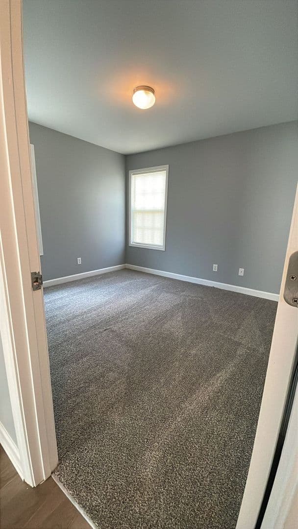 Greenville Apartment: Kingsview St