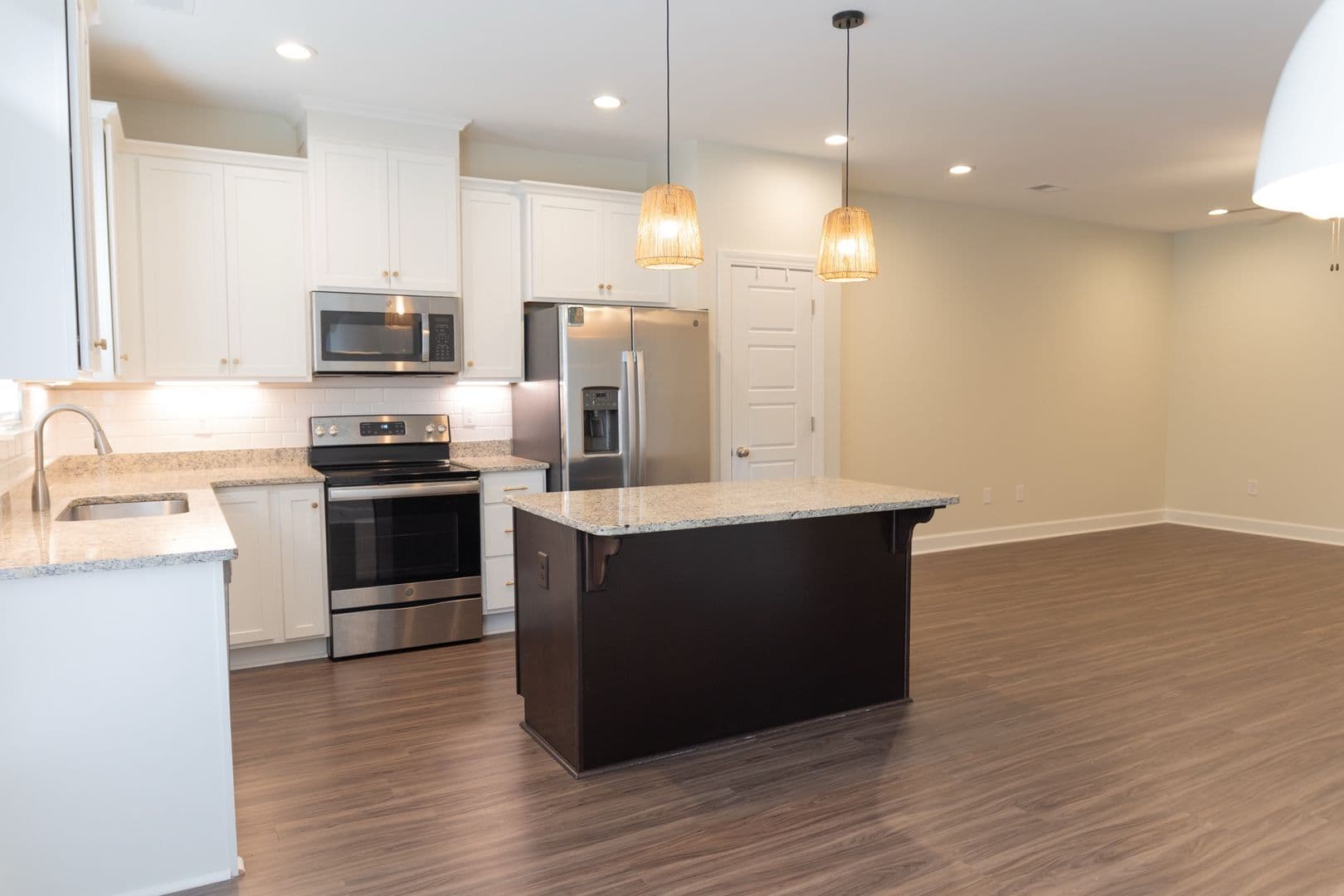 Taylors Townhome: 116 Bluet Lane