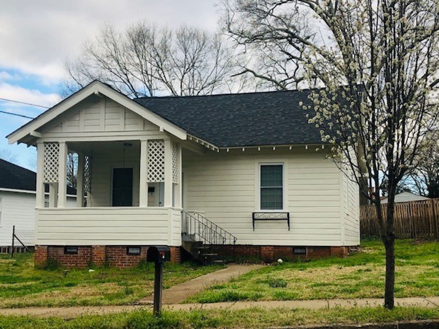 Lyman House: 1 Meadow Street