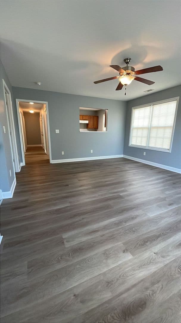 Greenville Apartment: Kingsview St