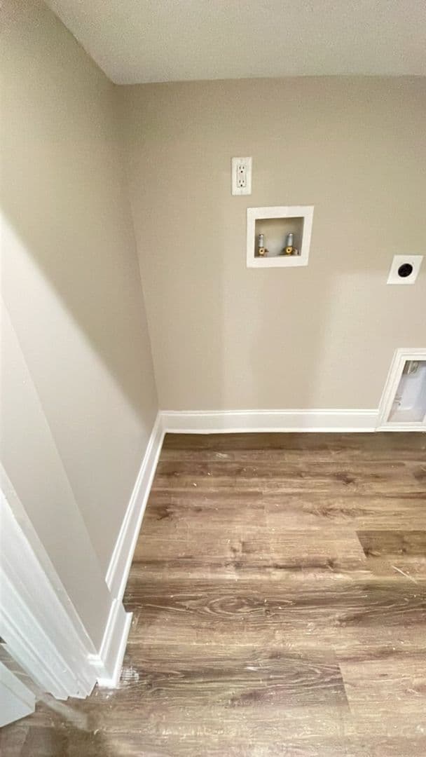 Greenville Apartment: 8699 White Horse Road
