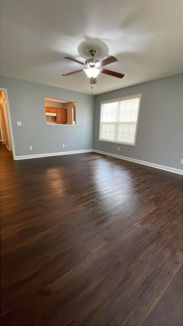 Greenville Apartment: Kingsview St