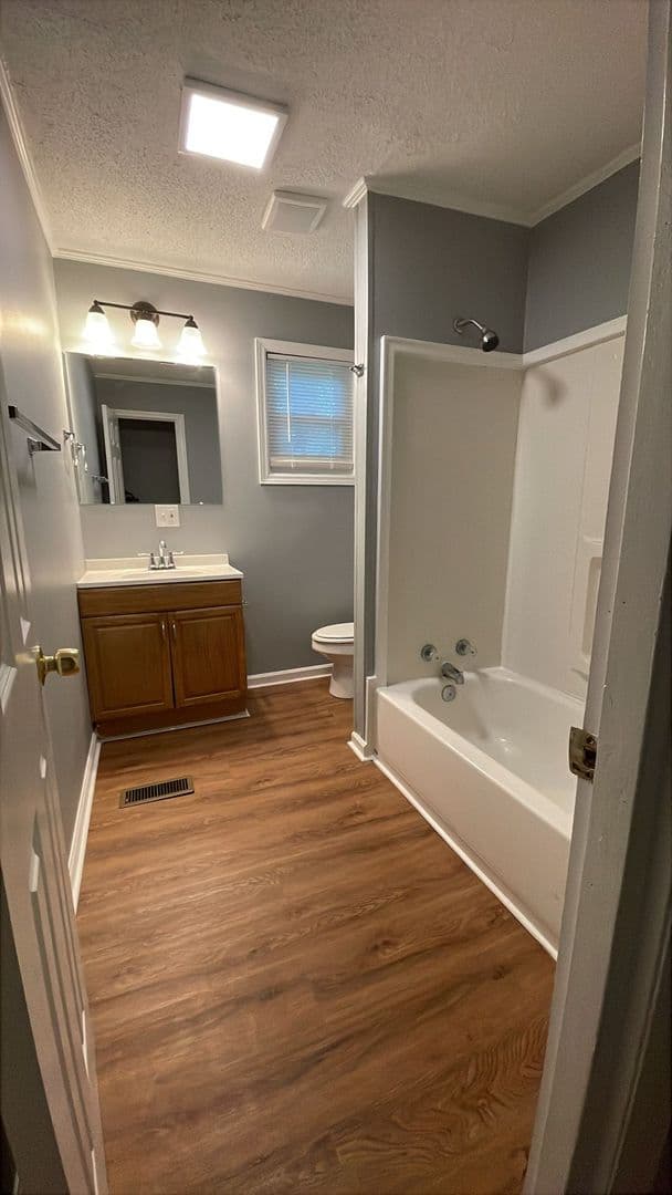 Greenville Apartment: Melvin Drive
