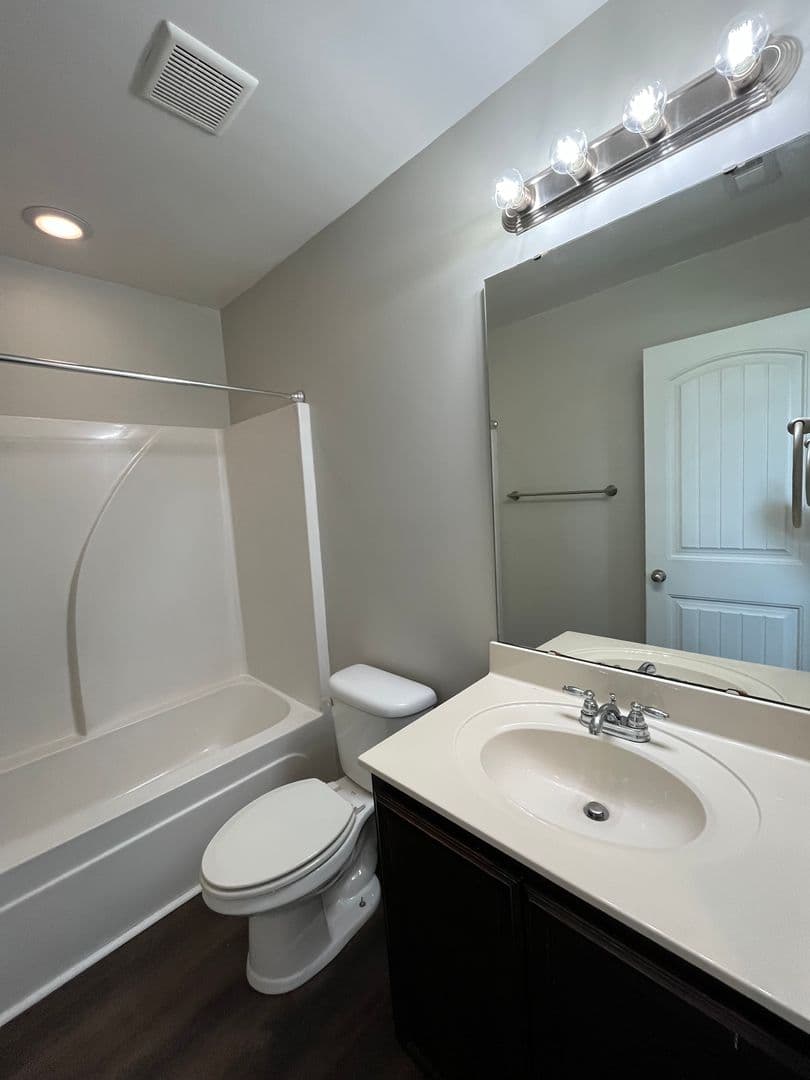 Greenville House: 311 Glenlea Lane