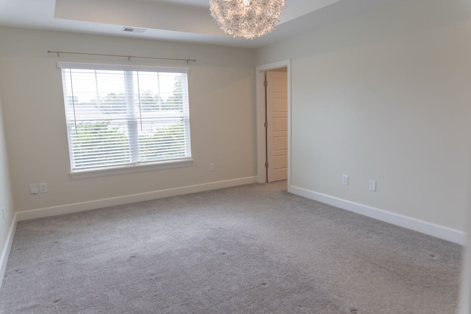Taylors Townhome: 116 Bluet Lane