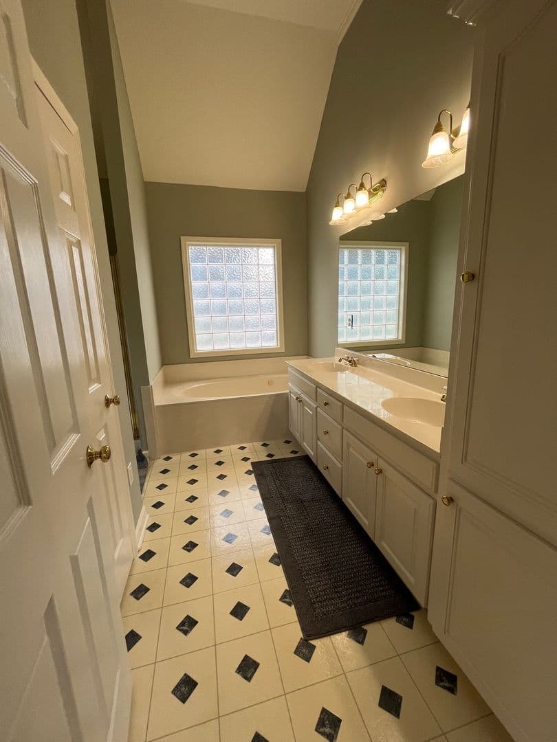Greer House: 259 Faye Ct