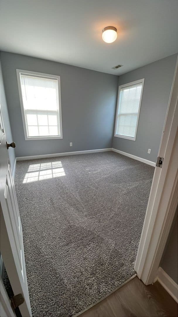 Greenville Apartment: Kingsview St