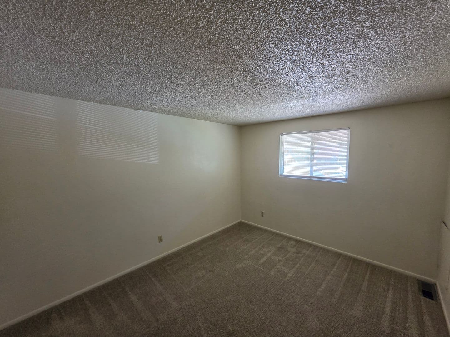 Flagstaff Apartment: 512 W Santa Fe