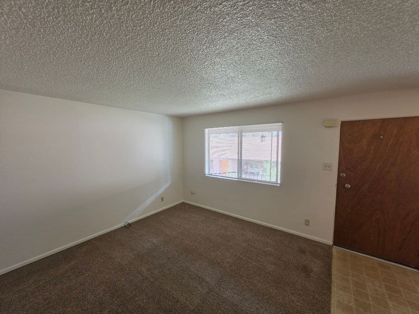 Flagstaff Apartment: W Montvale