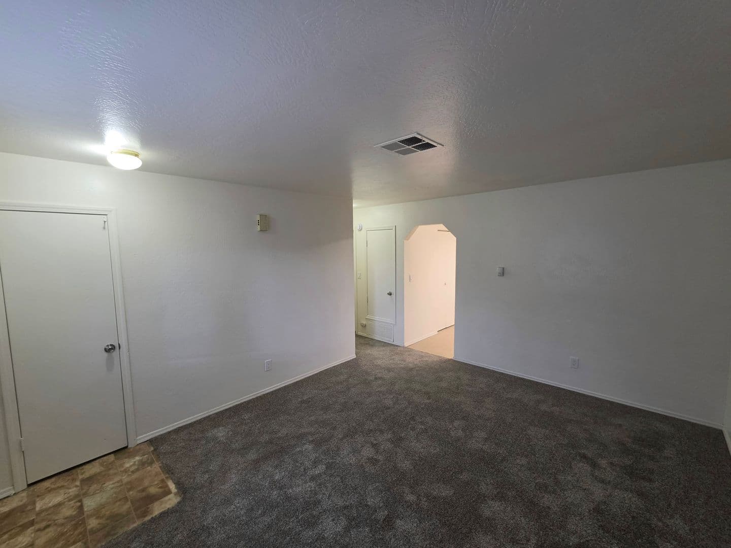 Flagstaff Apartment: 1719 N. East St.