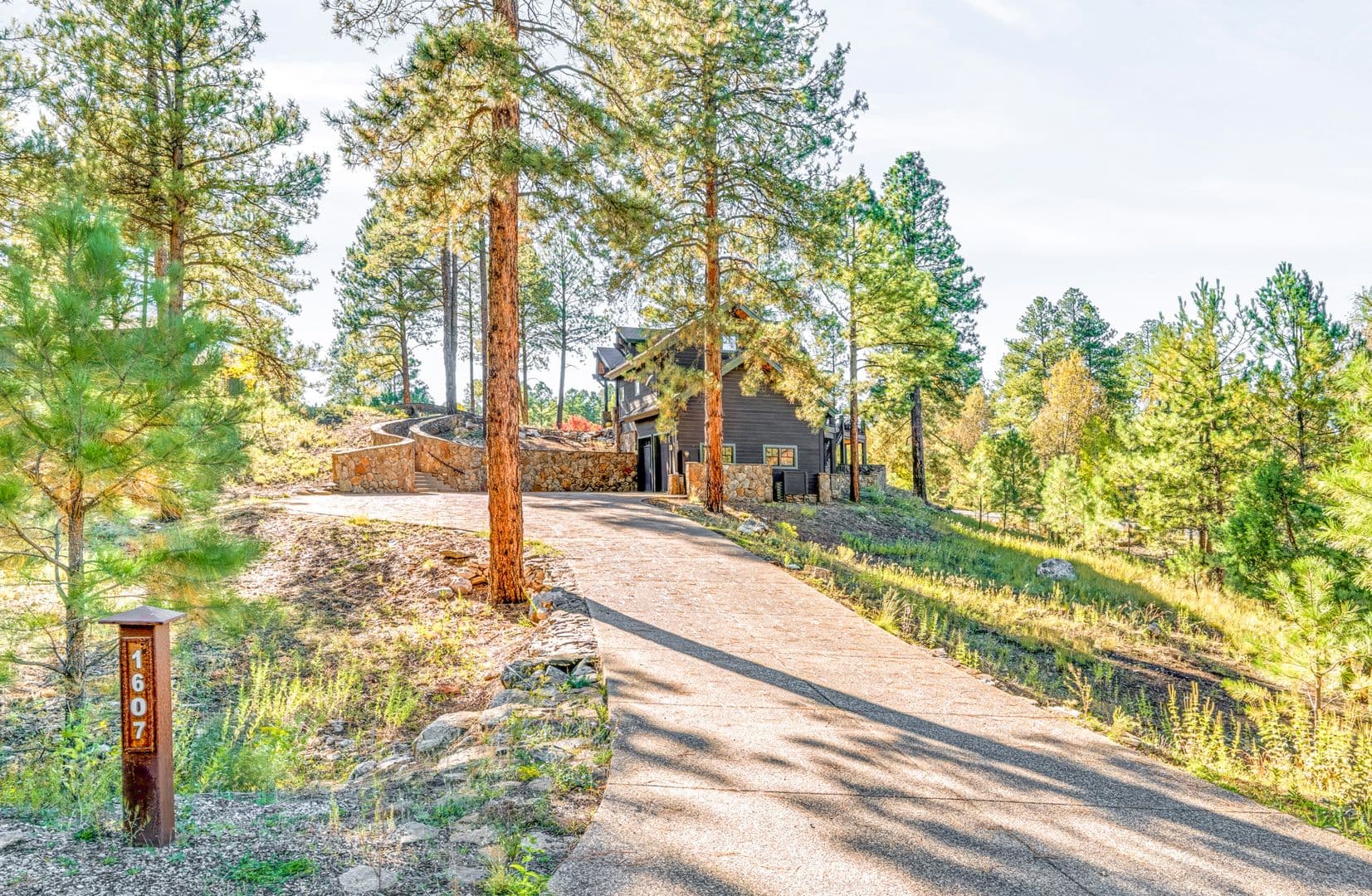 Flagstaff House: 1607 E Morgan Run Dr