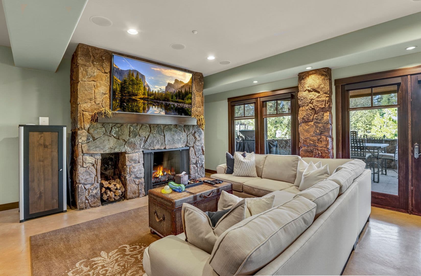 Flagstaff House: 1607 E Morgan Run Dr