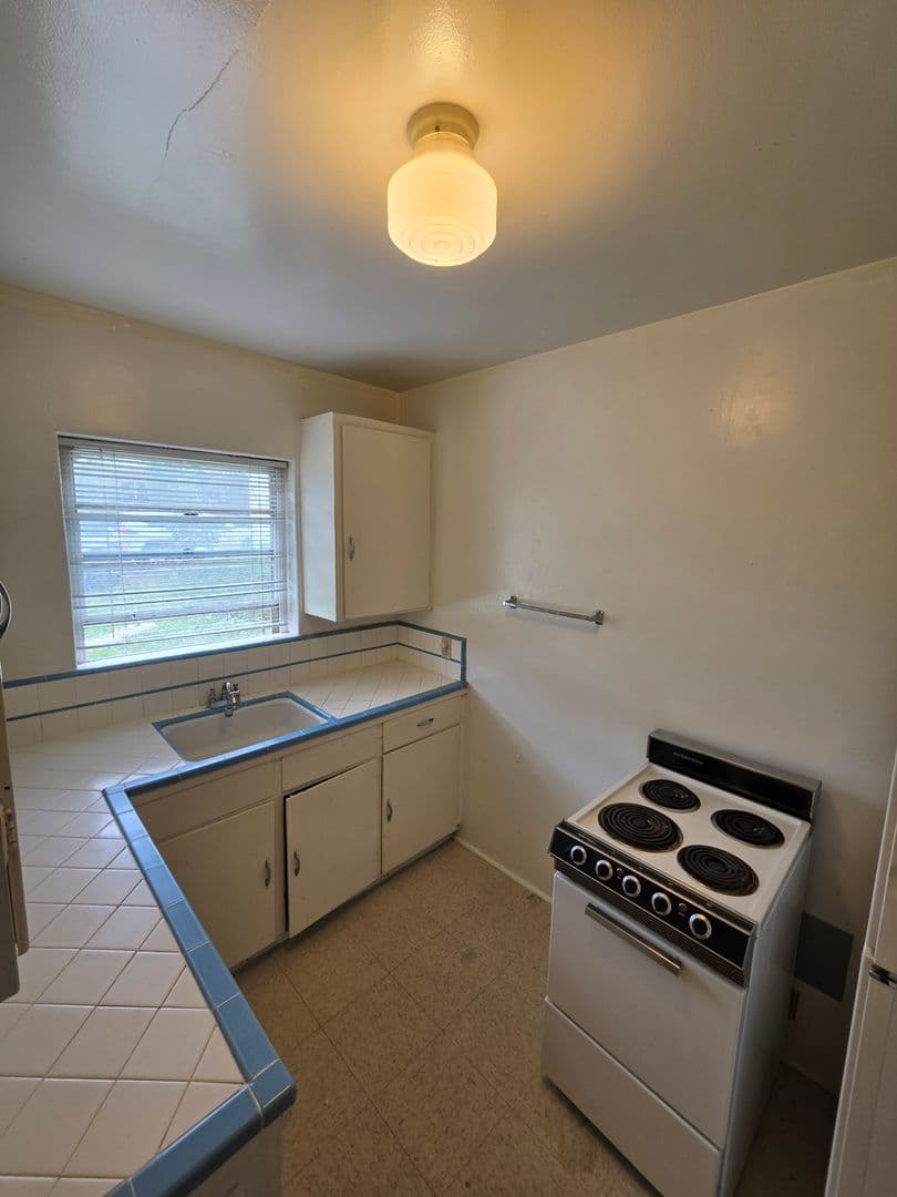 Flagstaff Apartment: 324 N San Francisco St