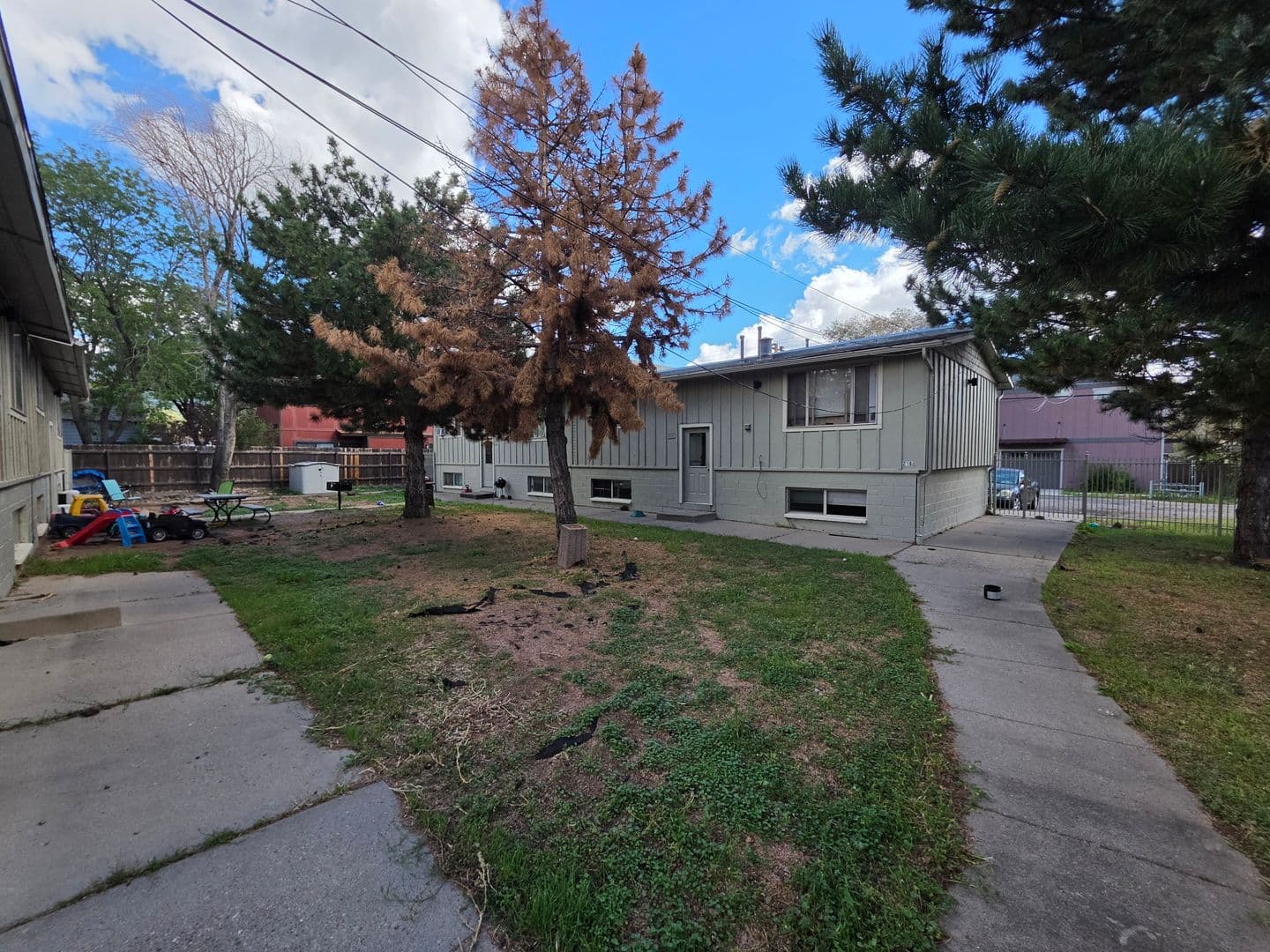 Flagstaff Apartment: 2112 N First St