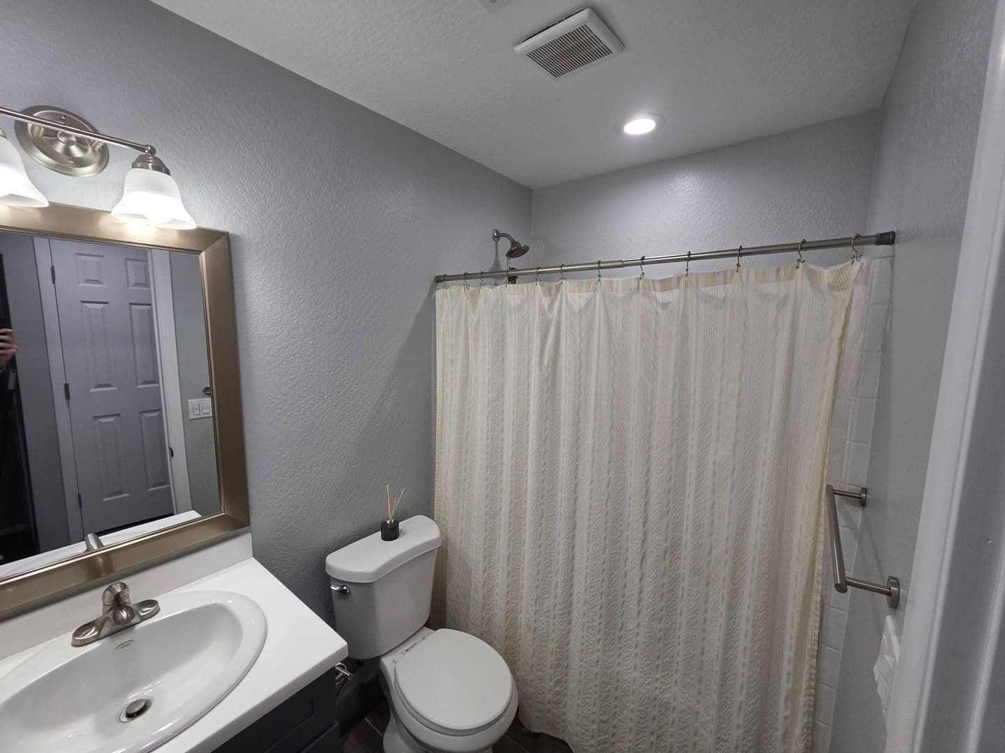 Flagstaff House: 1621 N Center St