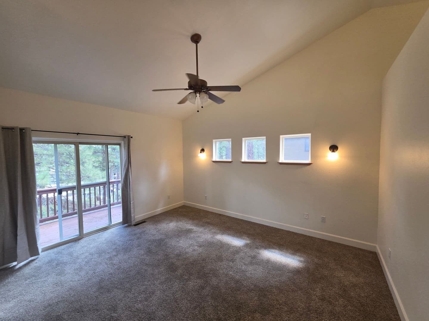 Flagstaff House: 2374 S Cliffview St