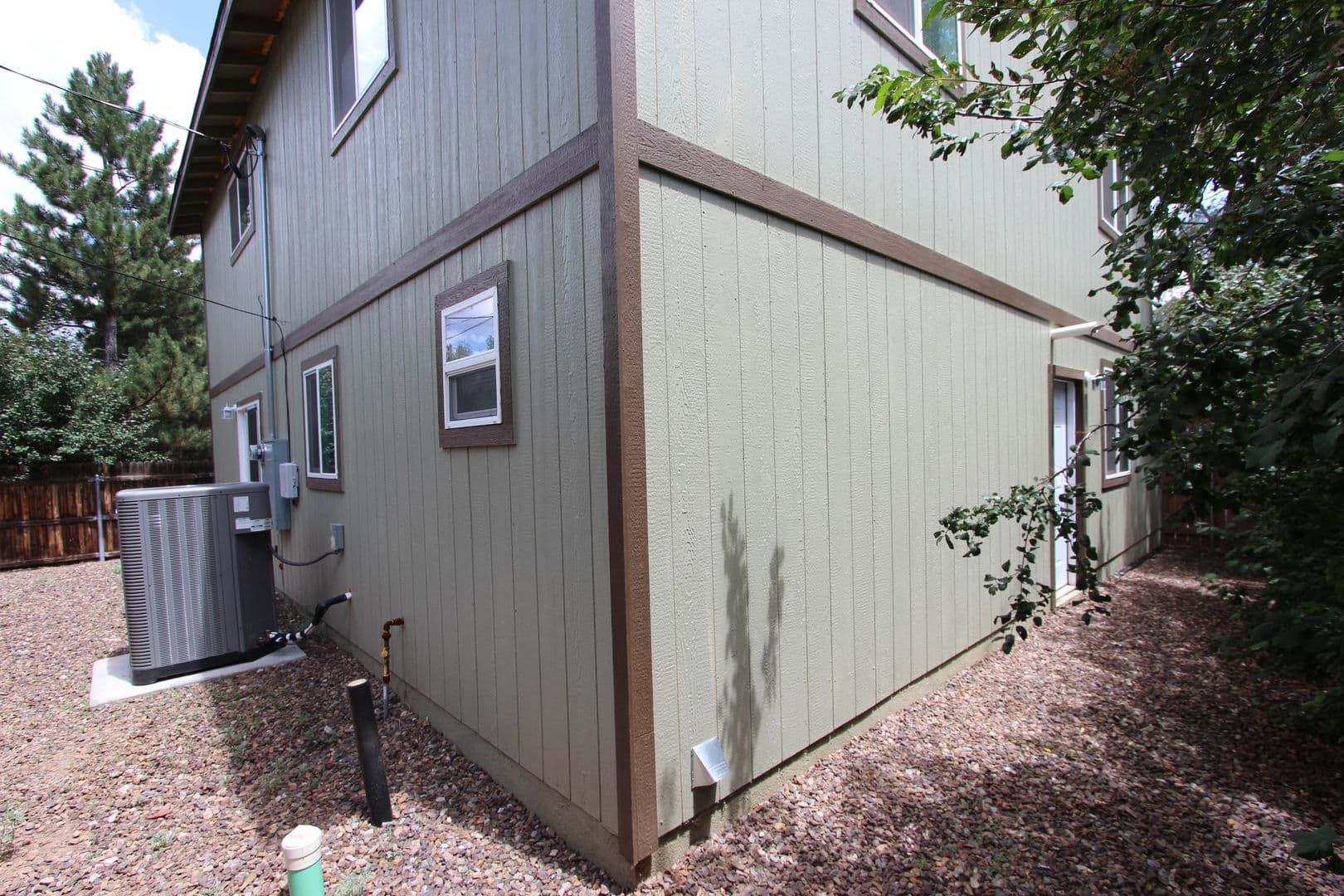 Flagstaff House: 1621 N. Center St. Unit #2