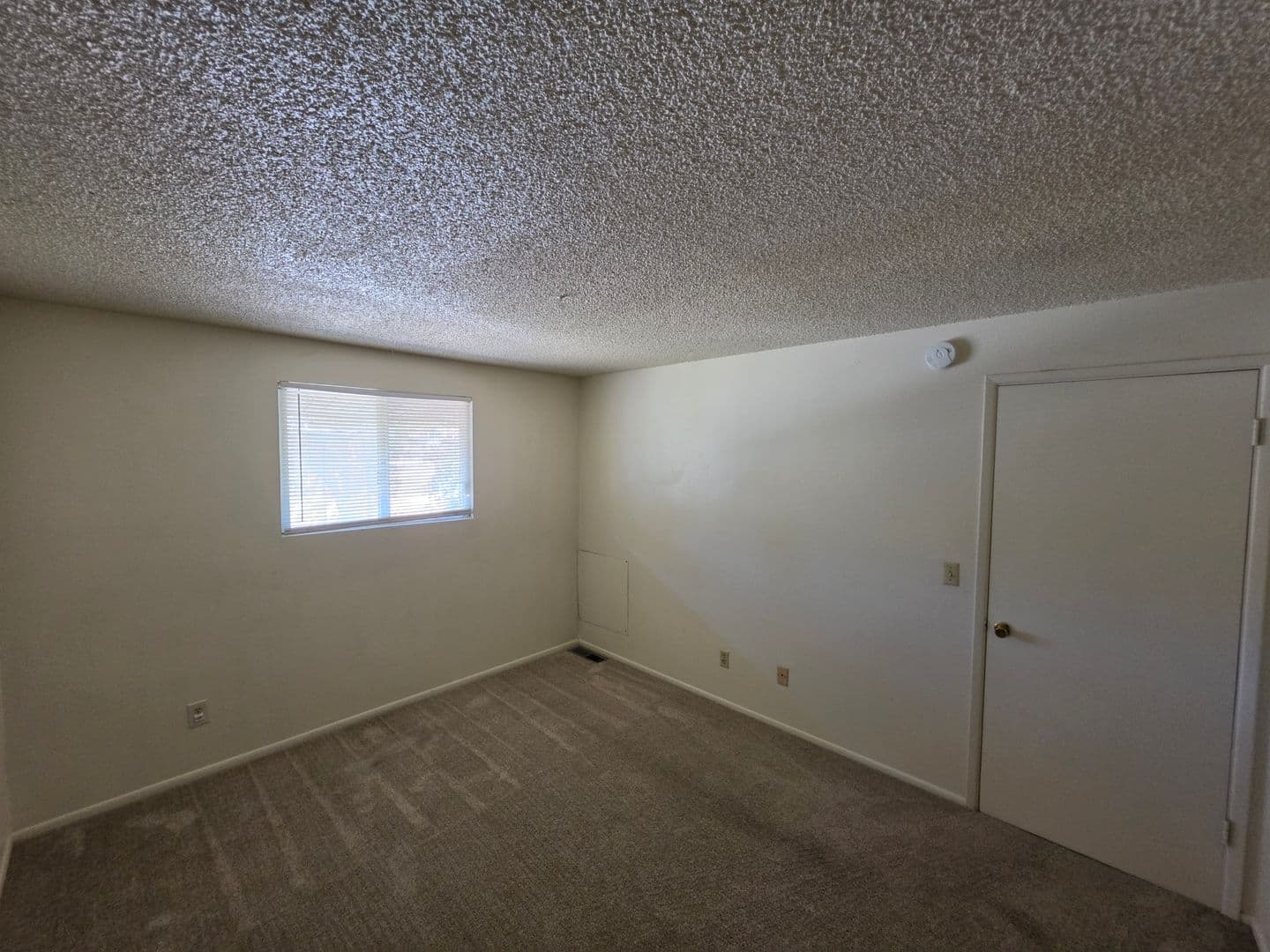 Flagstaff Apartment: 512 W Santa Fe