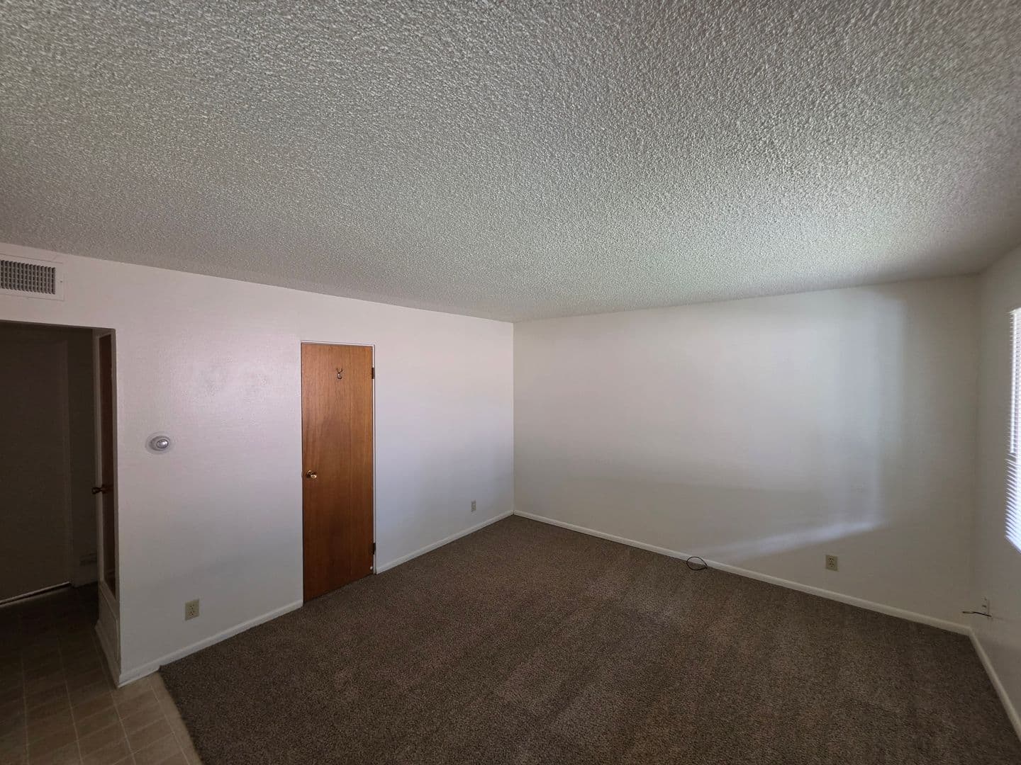 Flagstaff Apartment: W Montvale