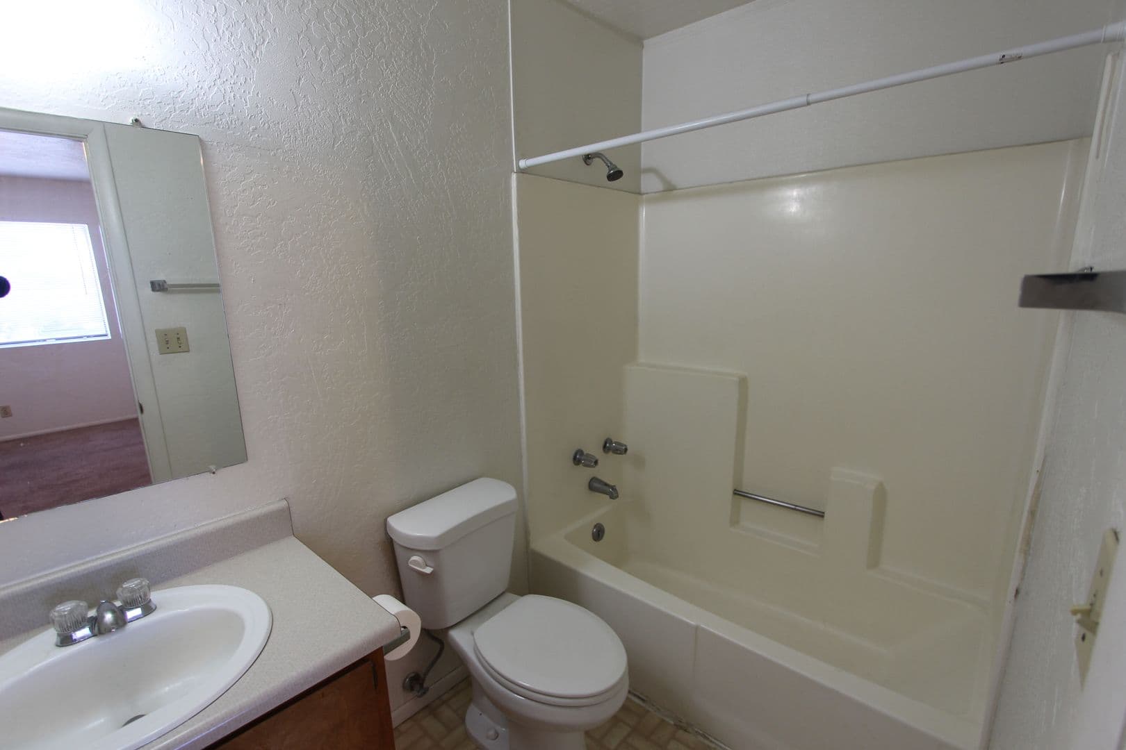 Flagstaff Apartment: 101 S. Park St.