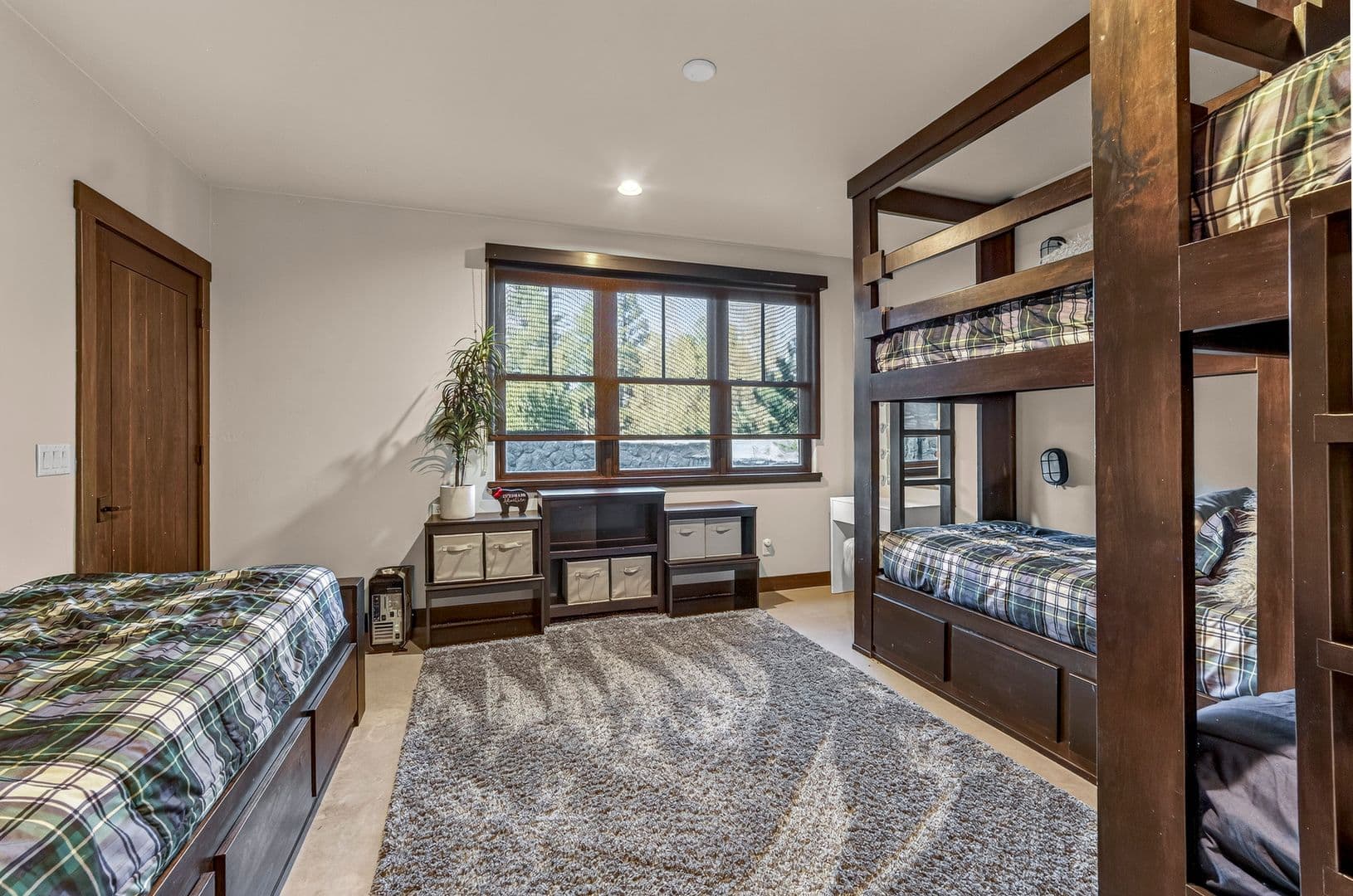 Flagstaff House: 1607 E Morgan Run Dr