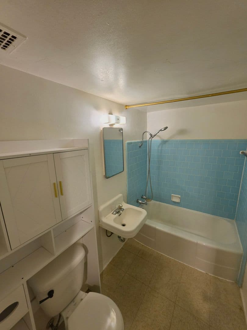 Flagstaff Apartment: 324 N San Francisco St