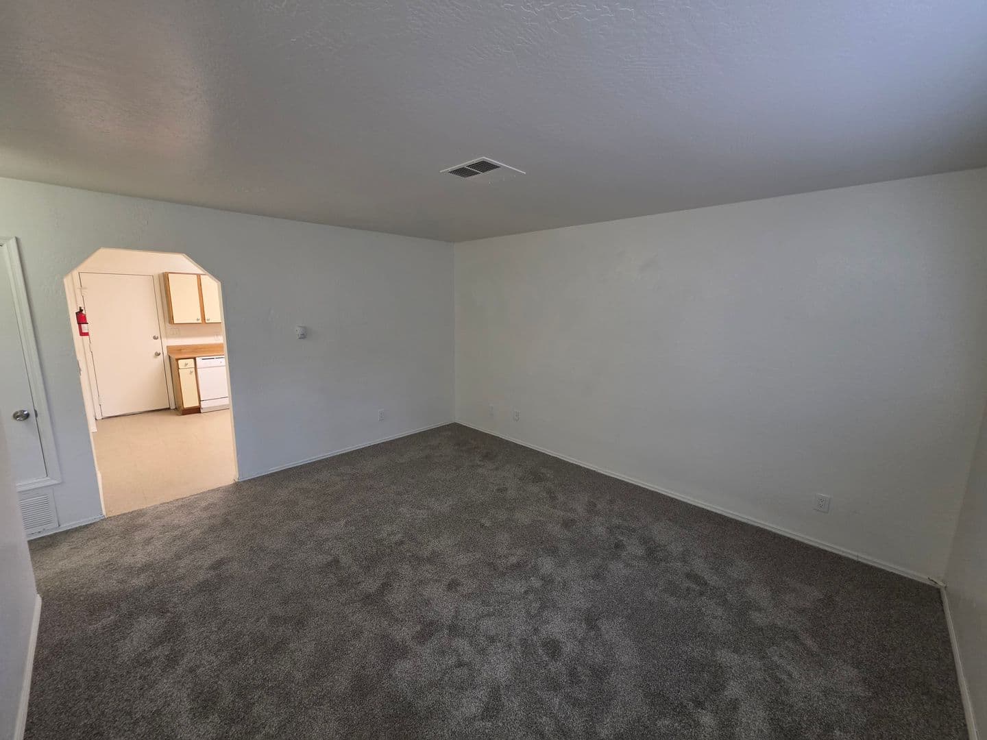 Flagstaff Apartment: 1719 N. East St.