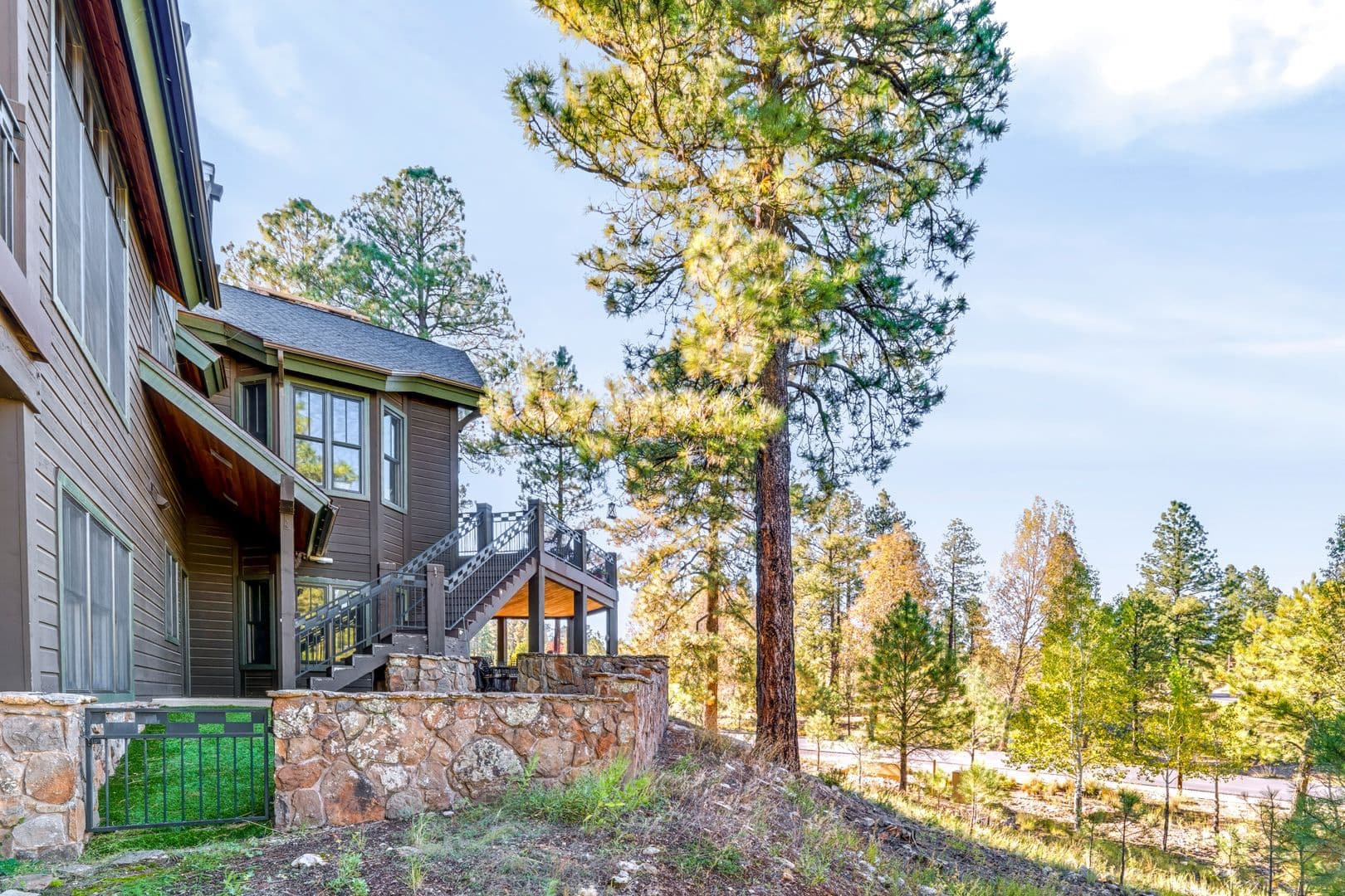 Flagstaff House: 1607 E Morgan Run Dr