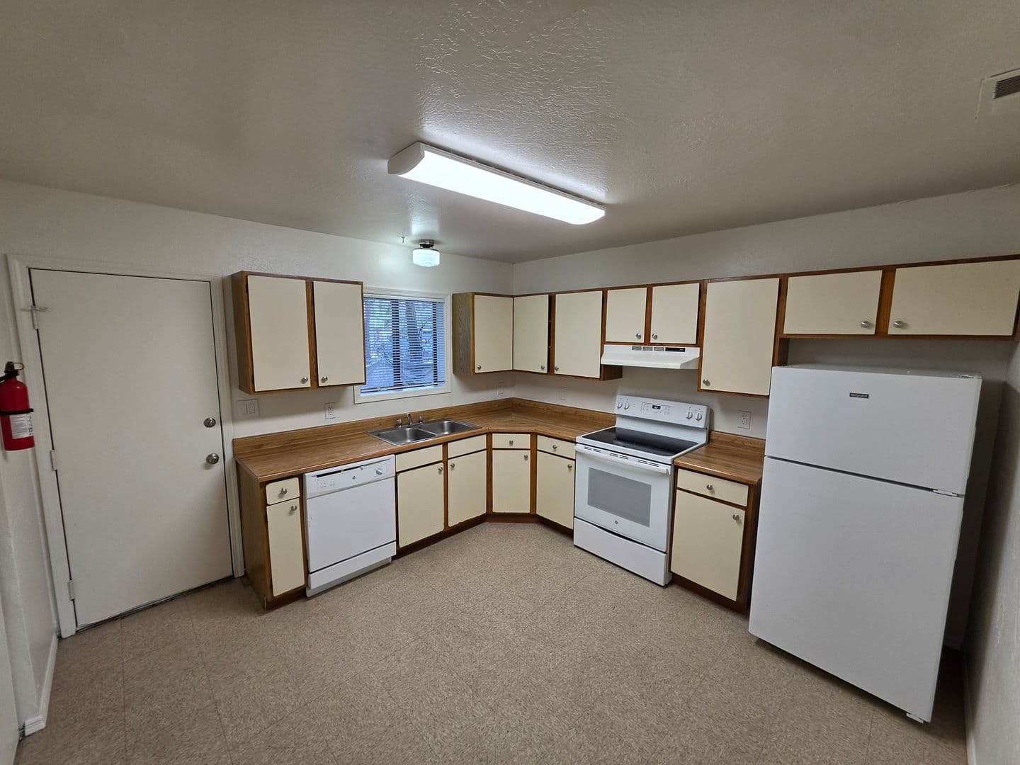 Flagstaff Apartment: 1719 N. East St.