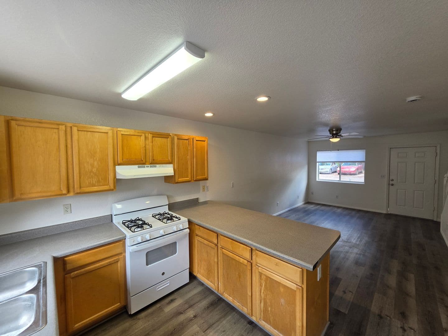Flagstaff Apartment: 1906 N. Main St.