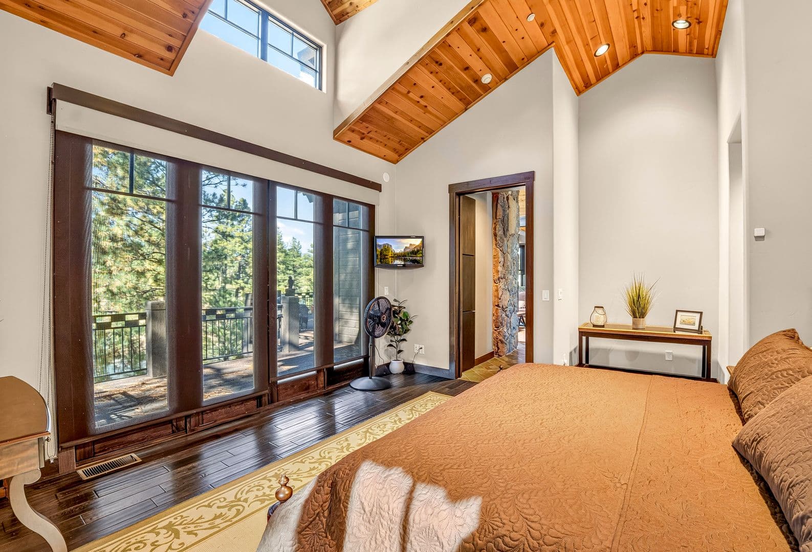Flagstaff House: 1607 E Morgan Run Dr
