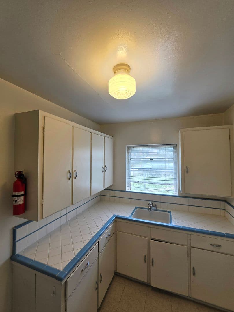 Flagstaff Apartment: 324 N San Francisco St