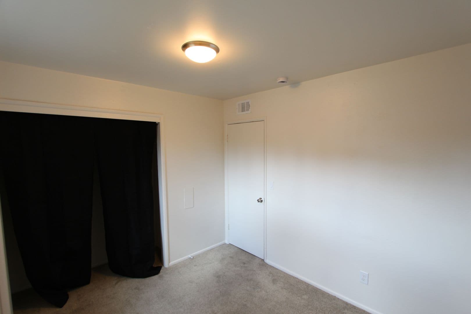 Flagstaff House: 1612 N. San Francisco Street