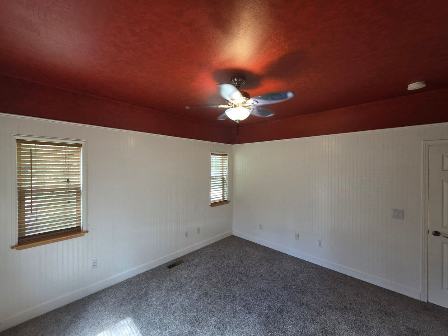 Flagstaff House: 2374 S Cliffview St