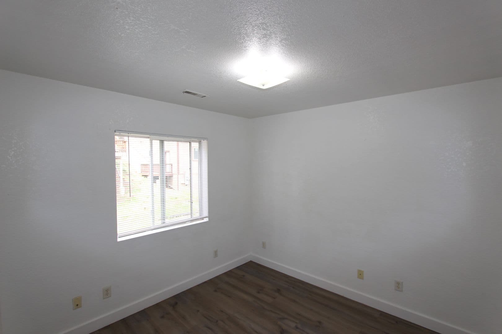Flagstaff Apartment: 2115 N. West St.