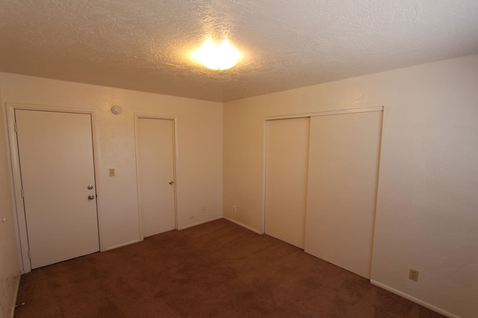 Flagstaff Apartment: 101 S. Park St.