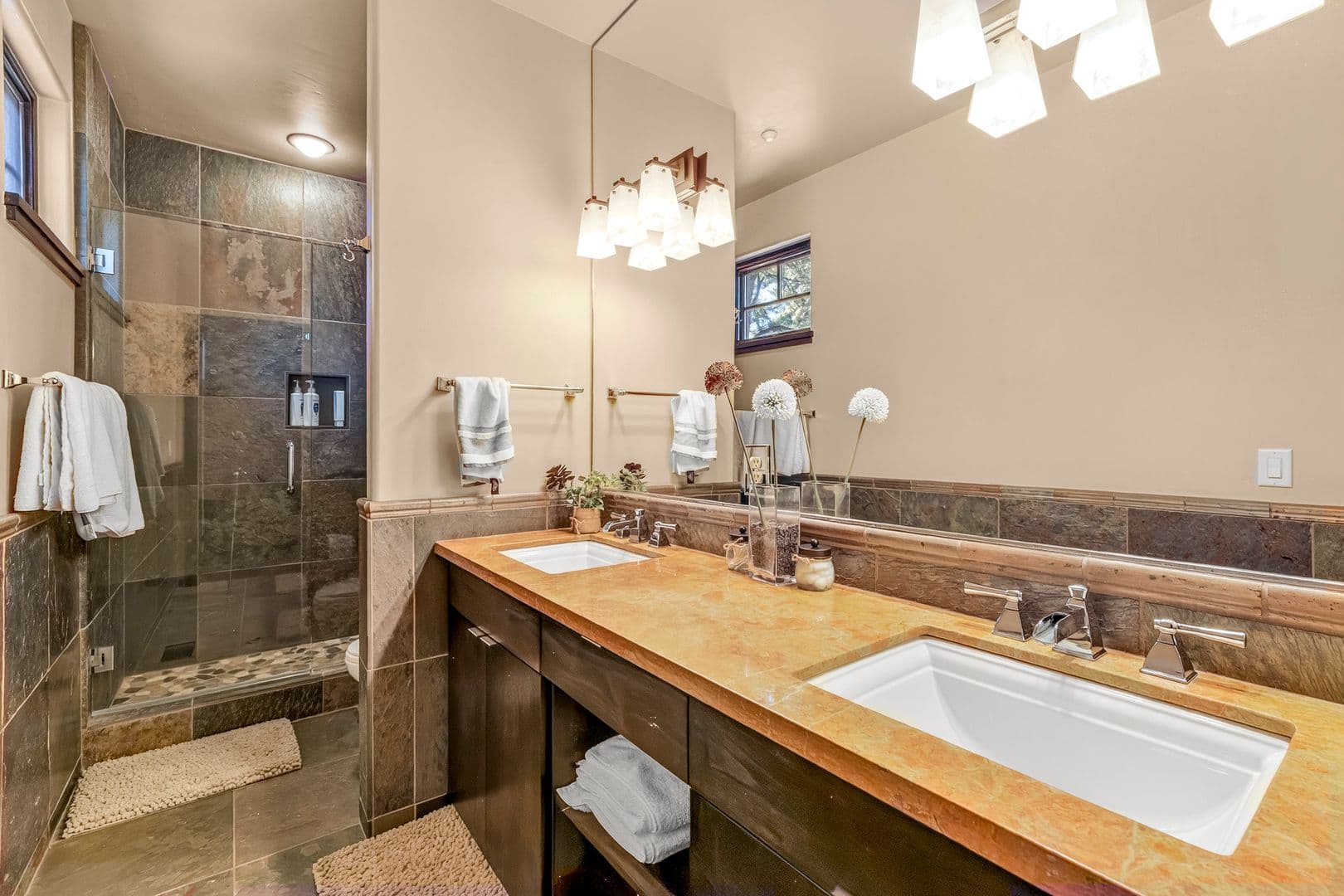 Flagstaff House: 1607 E Morgan Run Dr