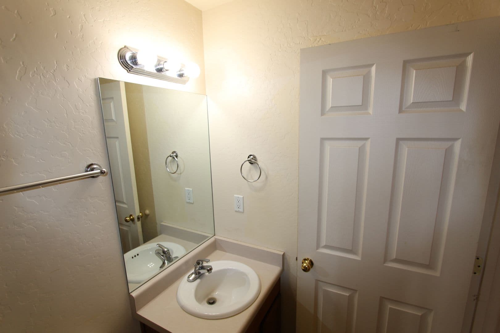 Flagstaff Townhome: 1478 E. Ivy Lane
