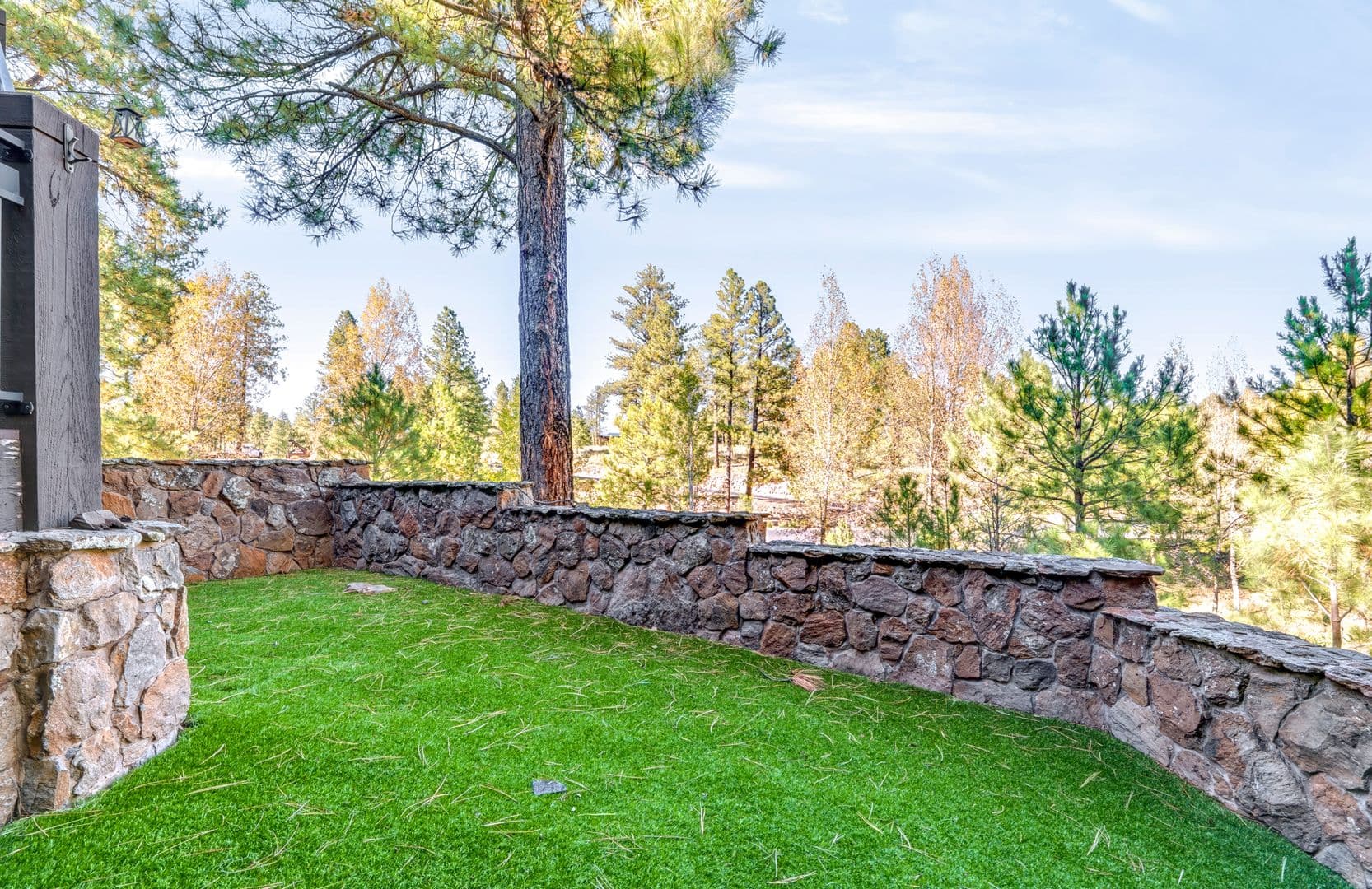 Flagstaff House: 1607 E Morgan Run Dr