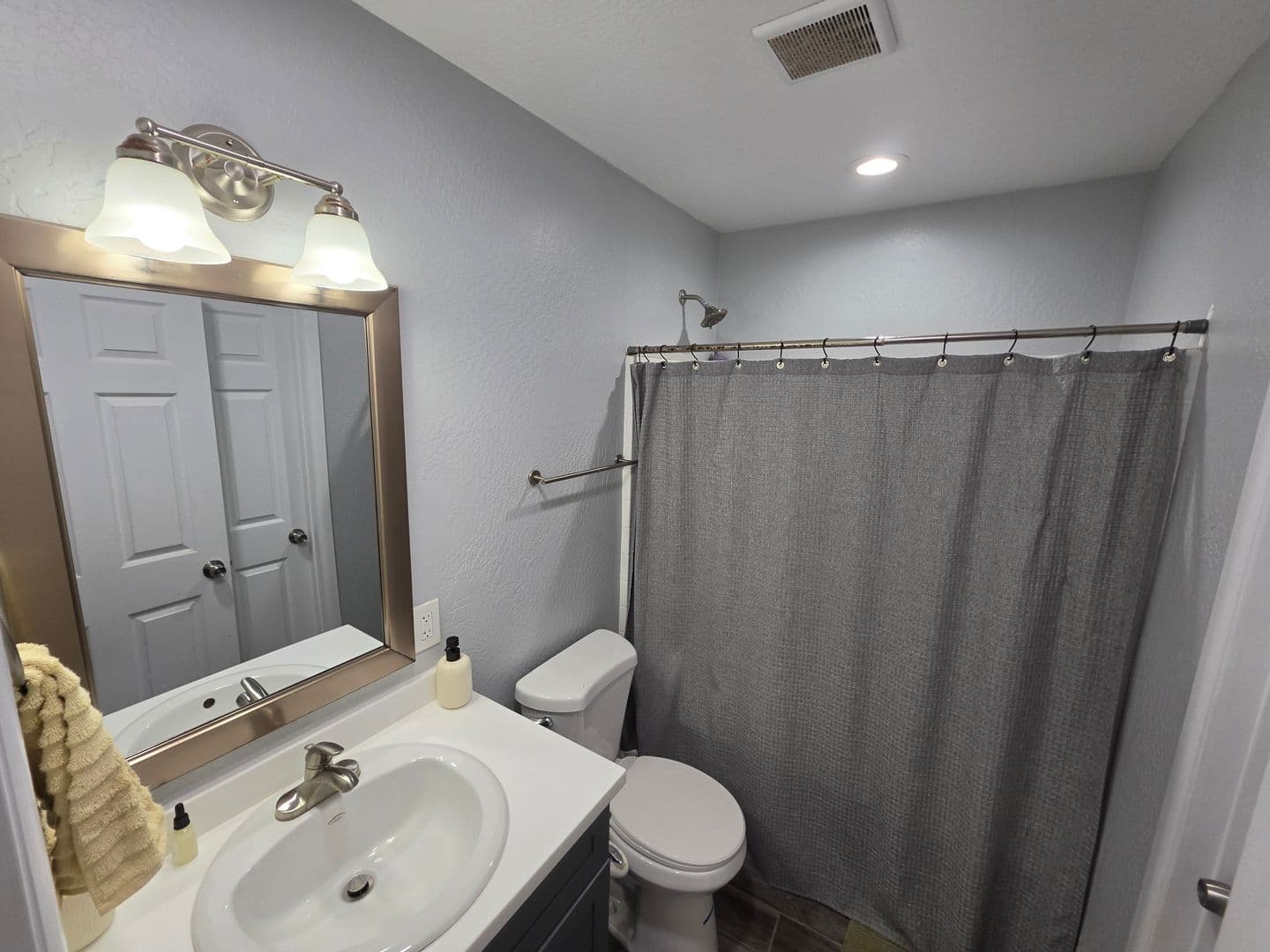 Flagstaff House: 1621 N Center St