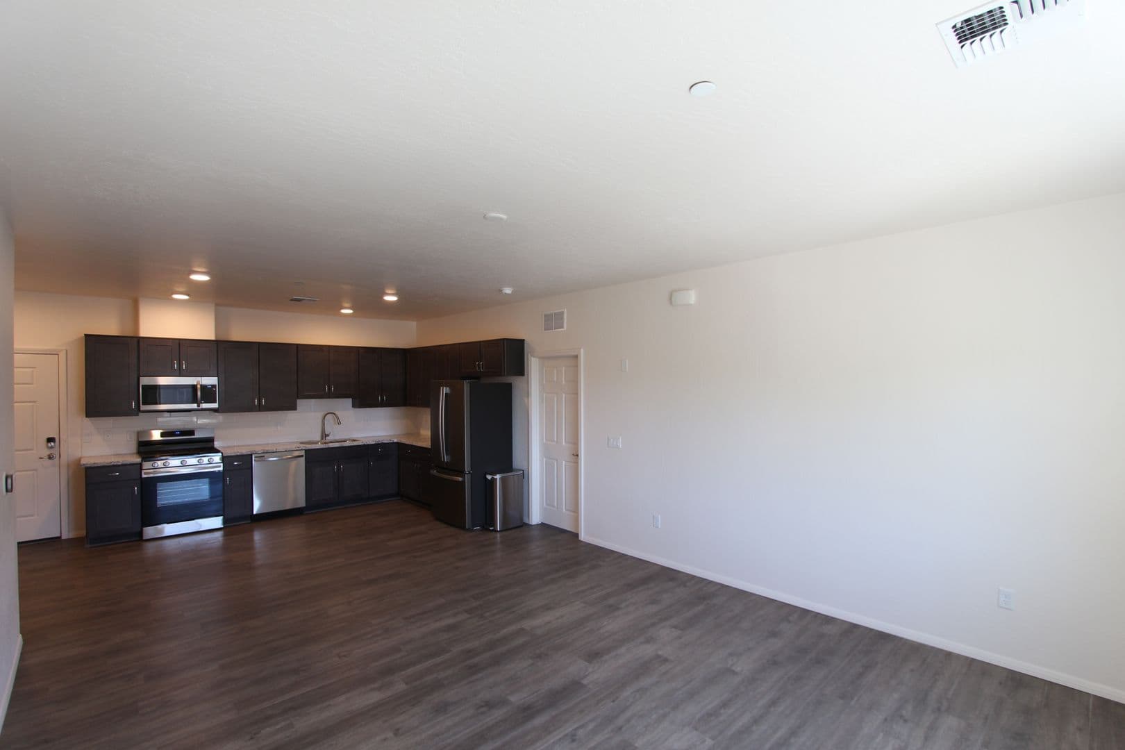 Flagstaff Condo: 1650 E Ponderosa Parkway 4-319