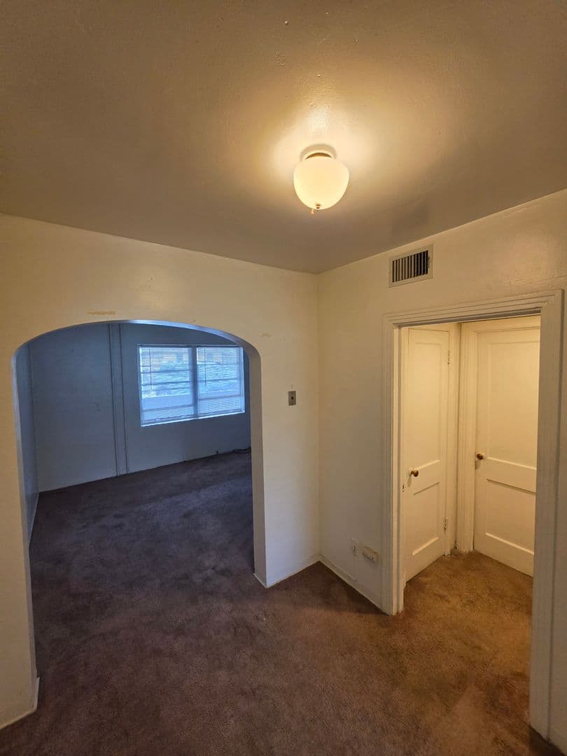 Flagstaff Apartment: 324 N San Francisco St