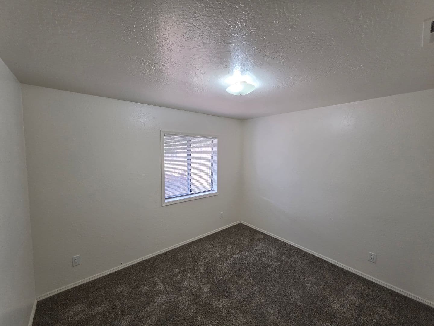 Flagstaff Apartment: 1719 N. East St.
