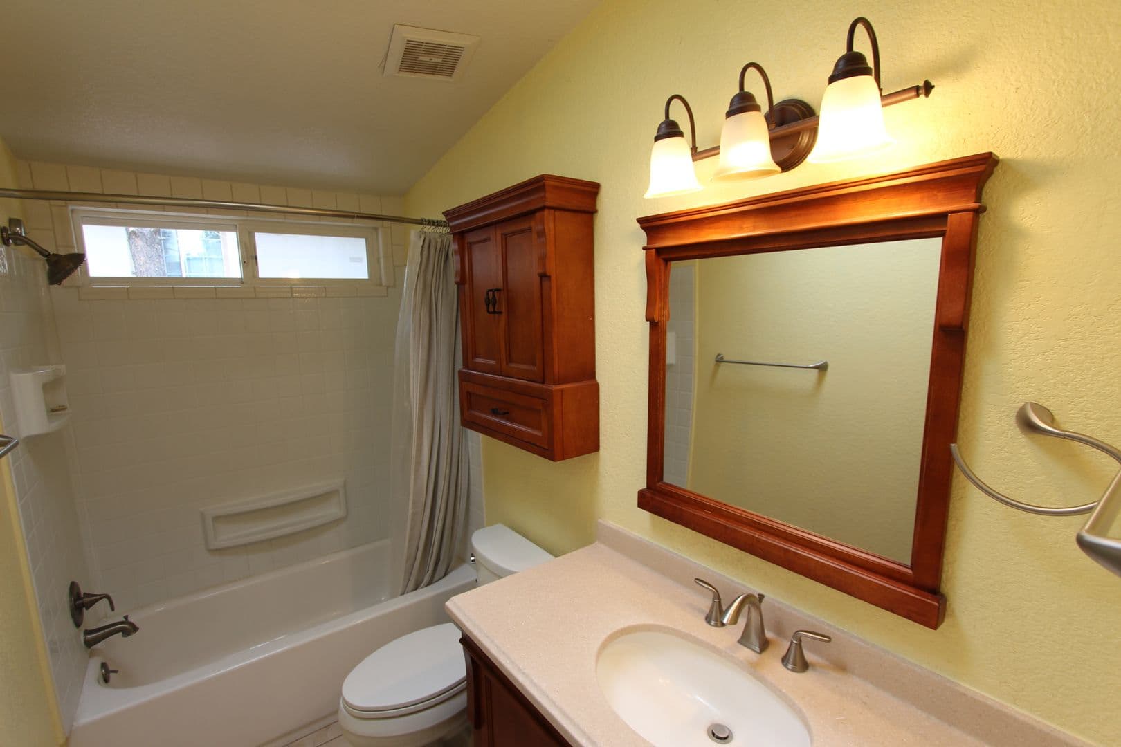 Flagstaff House: 95 E Camille Dr